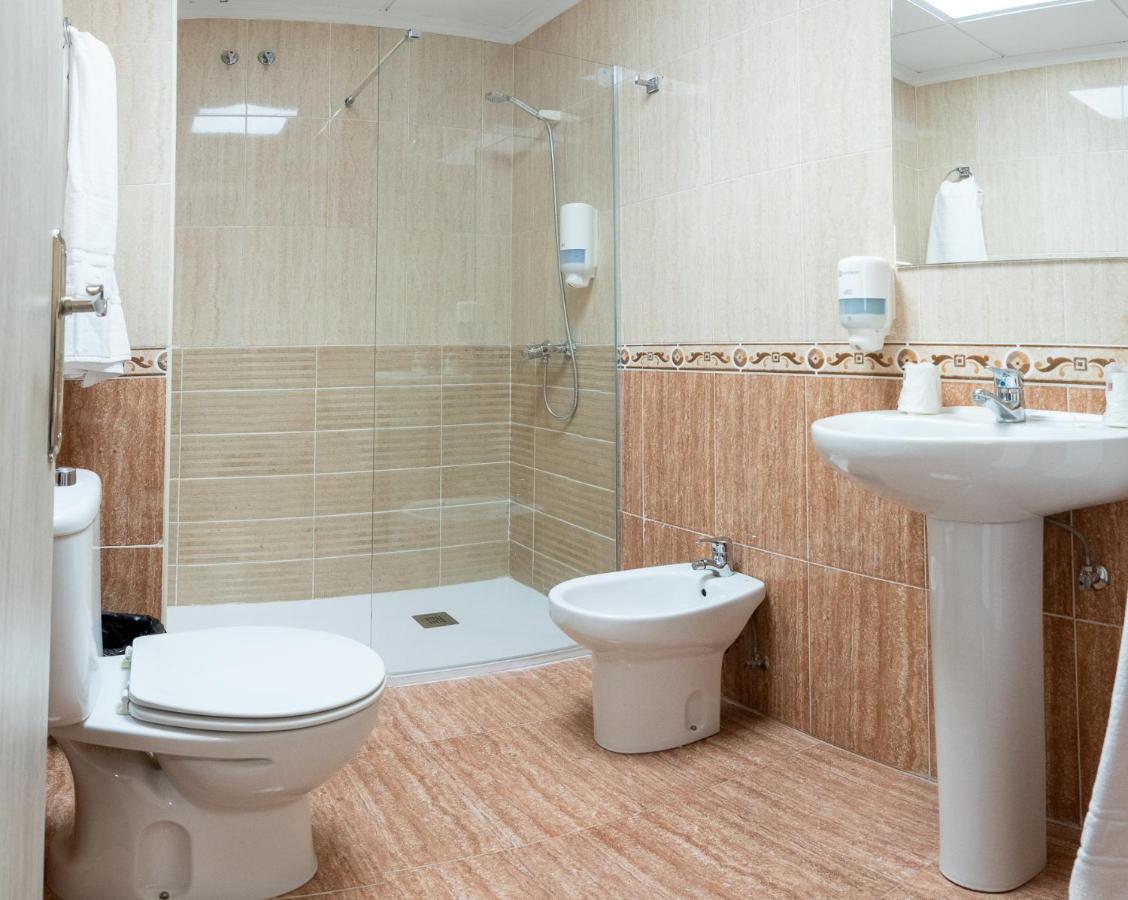 Hostal Vinuela San Pedro de Merida Ngoại thất bức ảnh