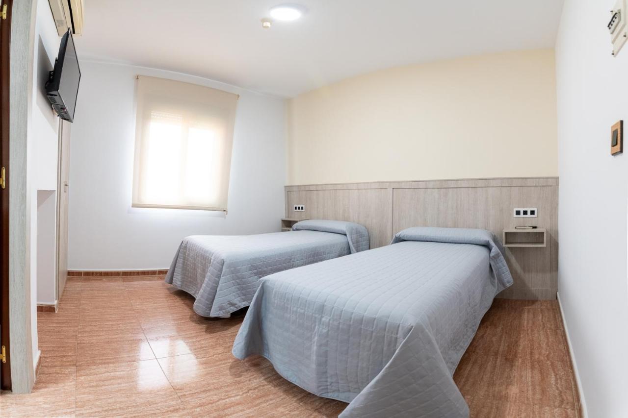 Hostal Vinuela San Pedro de Merida Ngoại thất bức ảnh