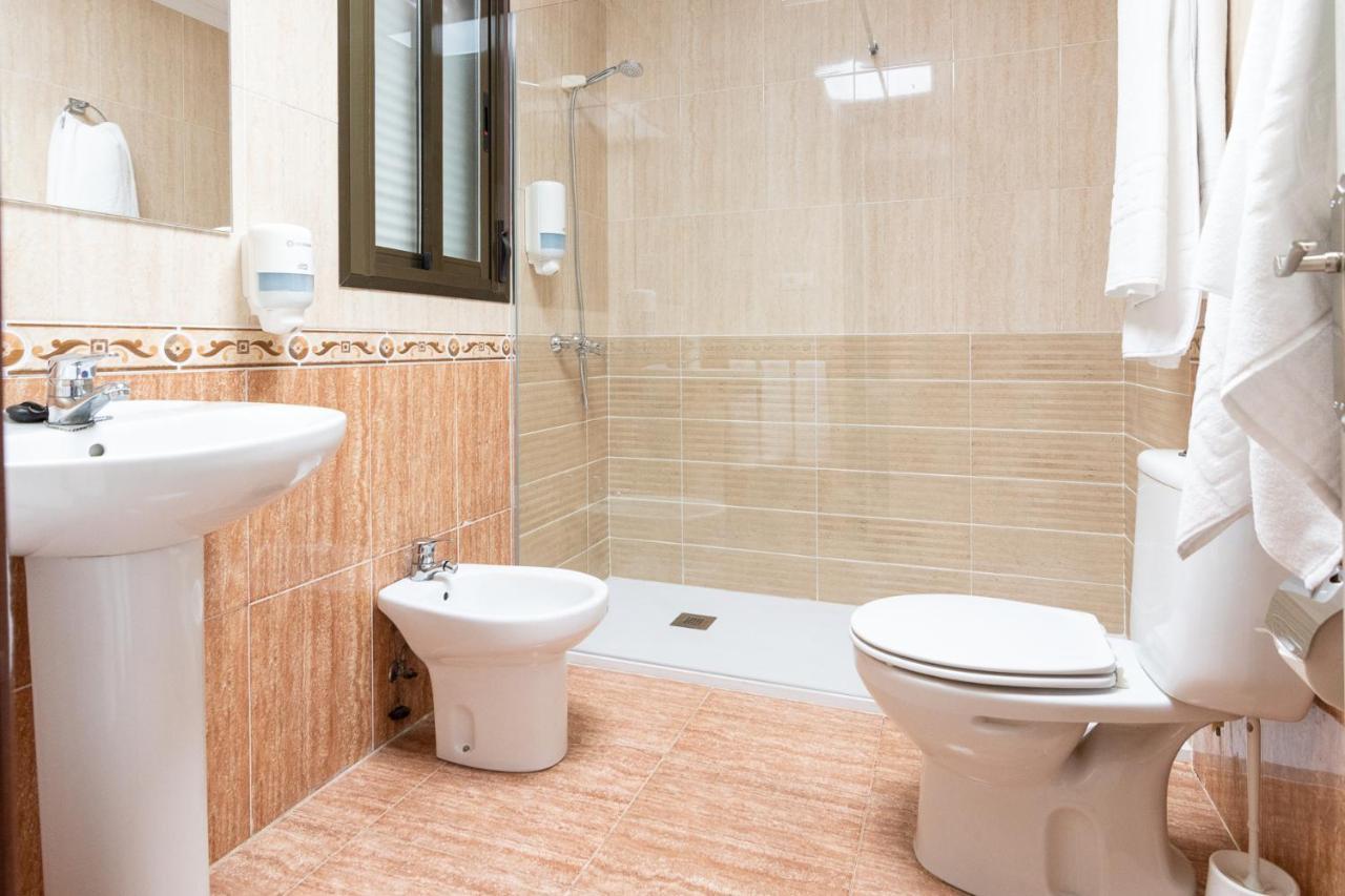 Hostal Vinuela San Pedro de Merida Ngoại thất bức ảnh