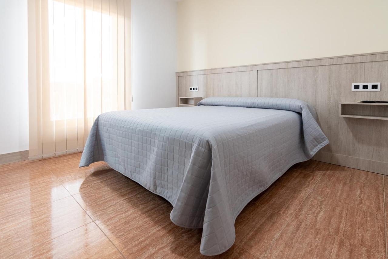 Hostal Vinuela San Pedro de Merida Ngoại thất bức ảnh
