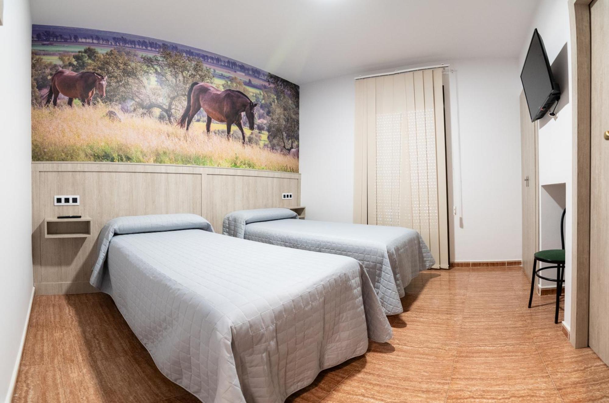 Hostal Vinuela San Pedro de Merida Ngoại thất bức ảnh