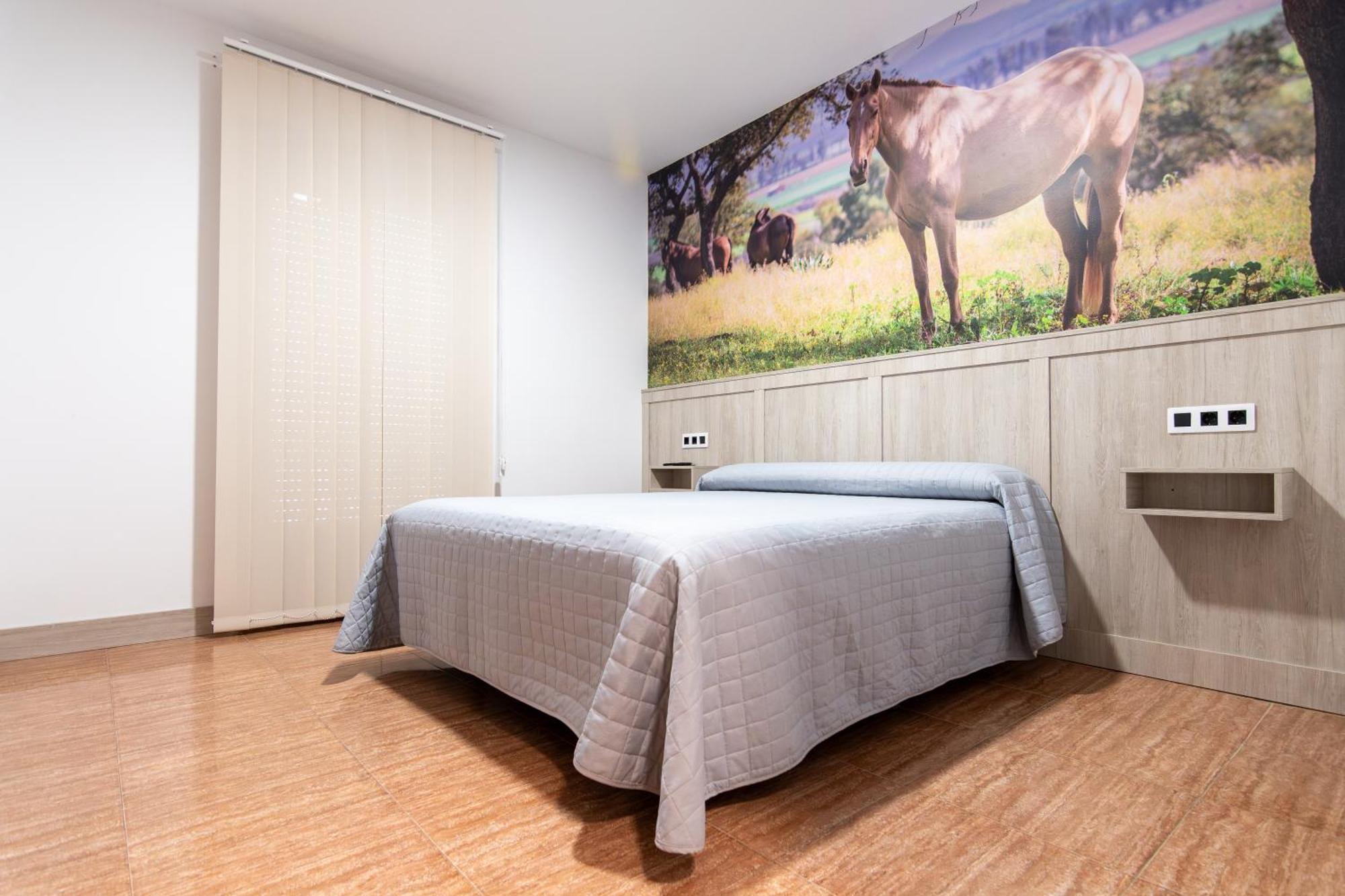 Hostal Vinuela San Pedro de Merida Ngoại thất bức ảnh