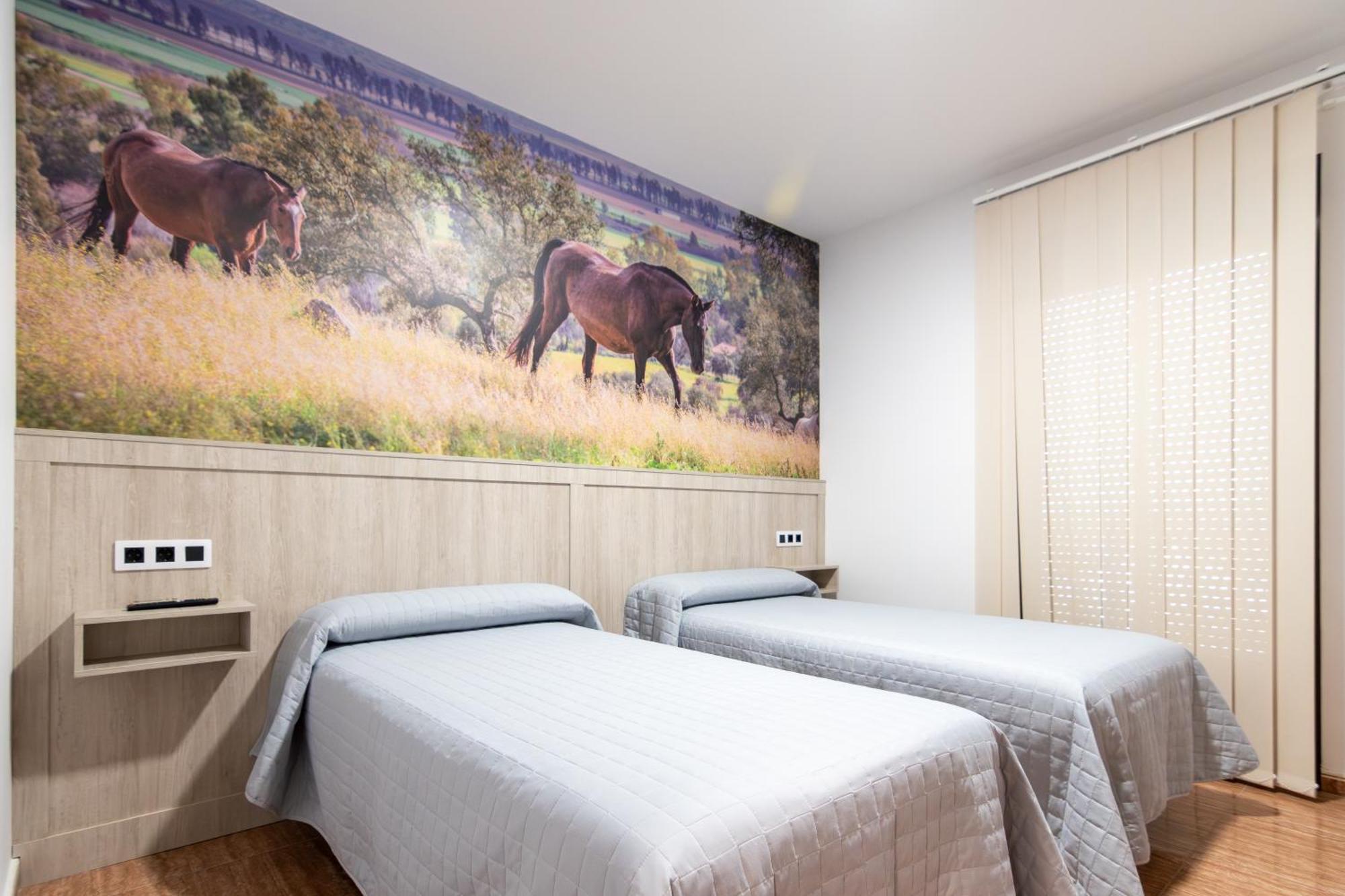 Hostal Vinuela San Pedro de Merida Ngoại thất bức ảnh